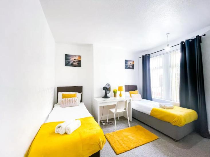 Beautiful 2 Bedroom House - Free Parking - Lt House Leicester Exterior foto